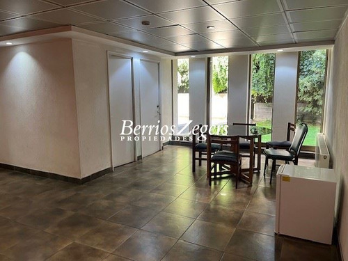 Departamento En Venta De 3 Dorm Mas Servicio En Las Condes