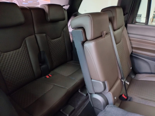 Imagen 24 de 25 de Jeep Commander Overland 4x4 0km Td At9 2023-bb