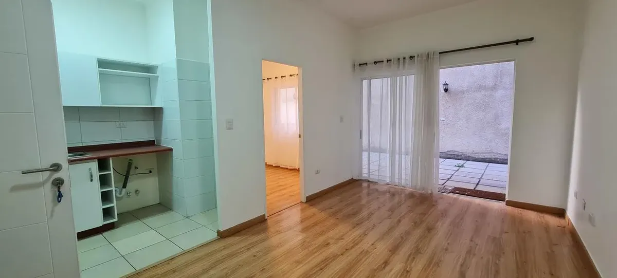 Imagen 2 de 13 de Comodo Depto En Venta En El Corazon De Santiago