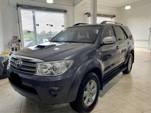 Toyota Sw4 3.0 Srv Cuero I 171cv 4x4 2011