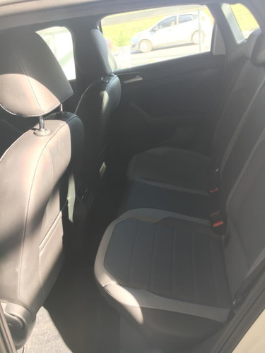 Volkswagen Nivus Highline Stock 0km