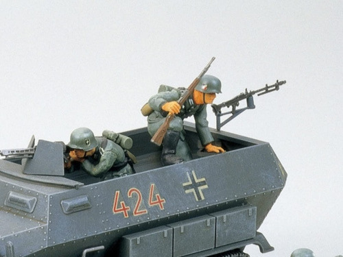 Tamiya 1/35 Transporte Blindado Hanomag Sdkfz 251/1 Kit