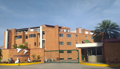 Apartamento En Conjunto Residencial Los Pelícanos En Costa Azul  Ic-00138
