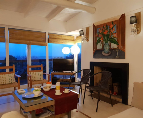 Casa En Venta De 3 Dormitorios En El Chorro