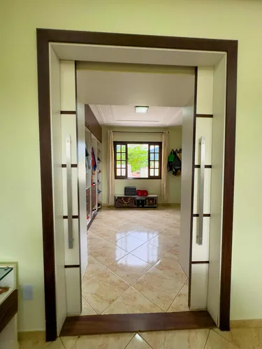 Casa Moderna Com 4 Suítes E Painel Solar Em Vargem Grande