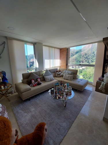 Angelica Rivas Vende P.h En Res Alameda Suite, Urb El Parral