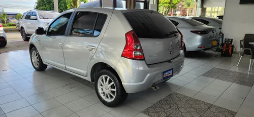 Renault Sandero 1.6 Dynamique 90 hp