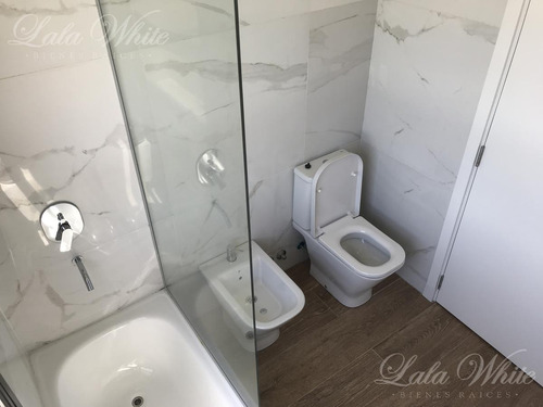 Imagen 24 de 30 de Venta - Casa A Estrenar Con Vista A La Laguna En Terralagos