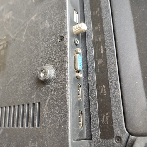 Pantalla Vios Tv3219 Se Vende Por Partes. (Usado)