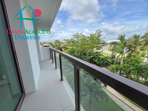 Cad La Isla Java J3. Terraza Con Vista A Las Áreas Comunes