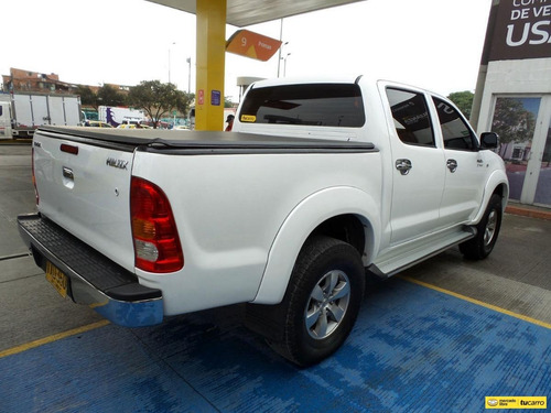 Imagen 7 de 15 de Toyota Hilux Doble Cabina