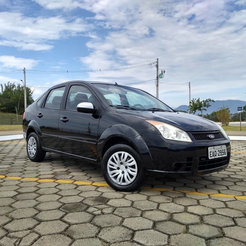 Imagem 2 de 9 de Ford Fiesta Sedan 1.6 (2008)