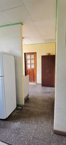 Imagen 8 de 13 de Se Vende Casa En Guapiles Centro