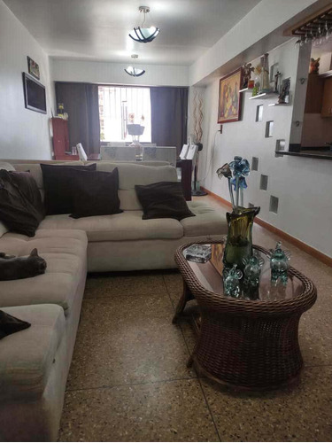 Se Vende Apartamento 77m2 3h/2b Altagracia