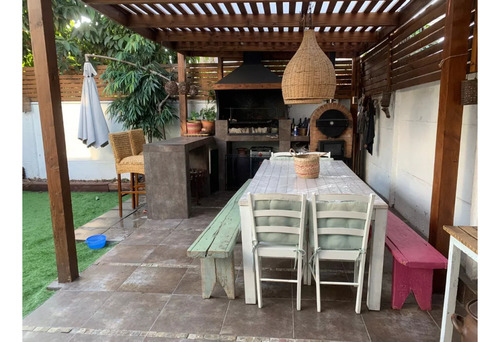 Casa En Lo Barnechea/ Plaza San Enrique
