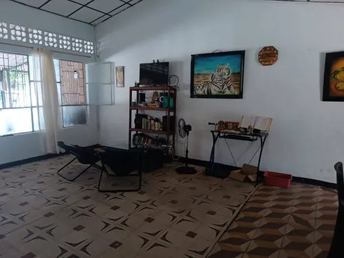 Casa Lote , En Excelente Ubicación Barrio Principal. Alto Flujo De Comercio.