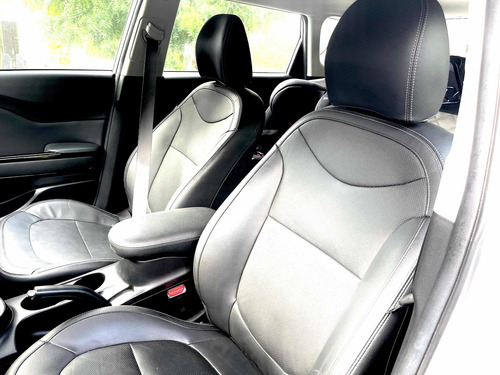 Imagen 4 de 7 de Kia Soul 2.0 Ex At 2018