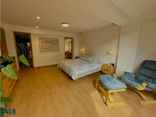 Apto Remodelado Con Mucho Diseño En Las Lomas, El...(mls#255345)