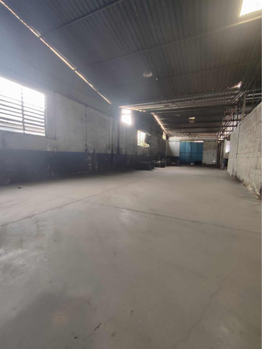 Mt Venta De Galpón En La Zona Industrial La Quizanda
