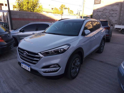 Hyundai Tucson 2.0 2wd 6at Panorama Sunroof 2017