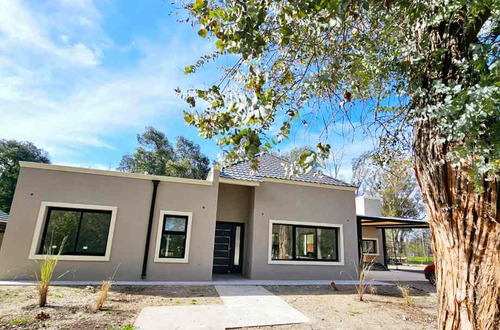 Casa En Venta En Las Praderas De Lujan