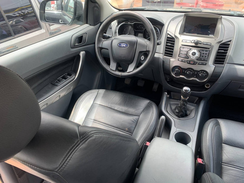 Imagem 8 de 14 de Ford Ranger 2.5 Xls 4x2 Cd 16v Flex 4p Manual