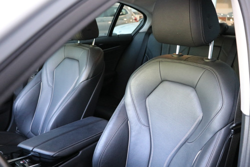 Imagen 13 de 19 de Bmw 530i Sportline