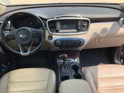 Imagen 11 de 15 de Kia Sorento 2016 3.3 V6 Ex Pack Piel 7 Pasajeros Awd At