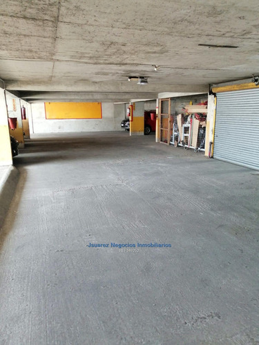 Imagen 1 de 13 de J.s Parking En Ciudad Vieja Cw149252