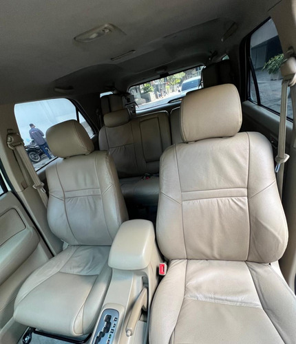 Imagen 10 de 11 de Toyota Fortuner 2011