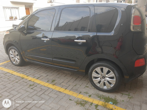Imagem 2 de 10 de Citroen C3 Picasso 1.5 Flex