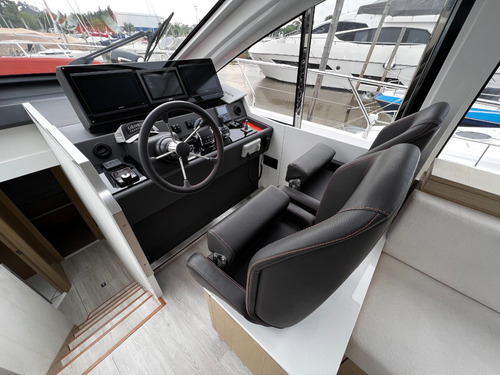 Crucero Génesis F600 - 2022 - Volvo Penta - Parodi Marine