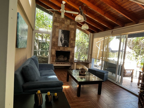 Casa En Venta En Country Las Lajas