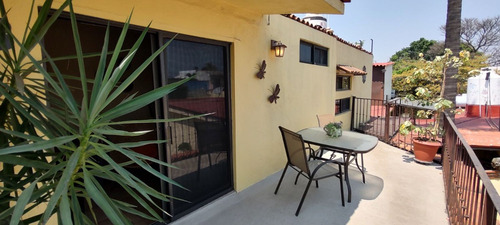 Casa Sola En Venta, Con Alberca, 2 Bungalows, Limites Con Cuernavaca