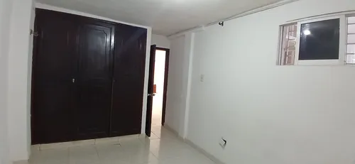 Apartamento Con Local Comercial Excelente Ubicación Cod 68790