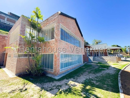 Casa En Venta En Alto Hatillo
