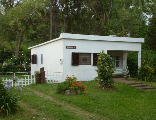 Casa En Venta De 2 Dormitorios En El Tesoro  (ref: Bpv-3826)