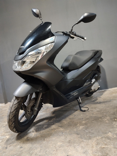 Imagen 5 de 16 de Honda Pcx 150// 2018 // Unico Dueño // 75motos