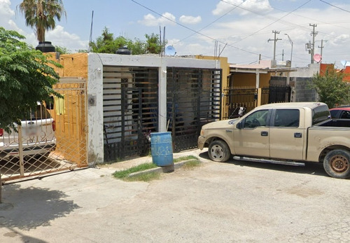 Sk14-casa En Remate Bancario En Los Toboganes, 88177 Nuevo Laredo, Tamps.