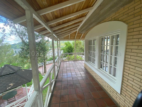 Casa En Venta En Alto Hatillo Terraza Areas Sociales Caracas Angela Tochon