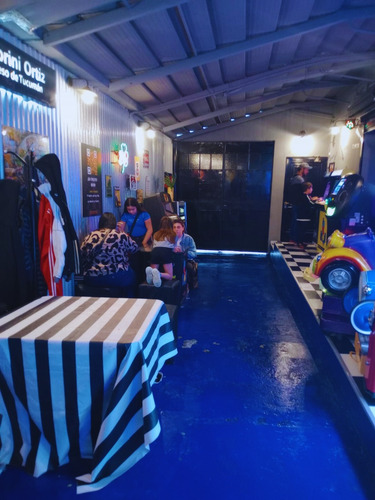 Venir A Jugar Al Salón De Juegos
