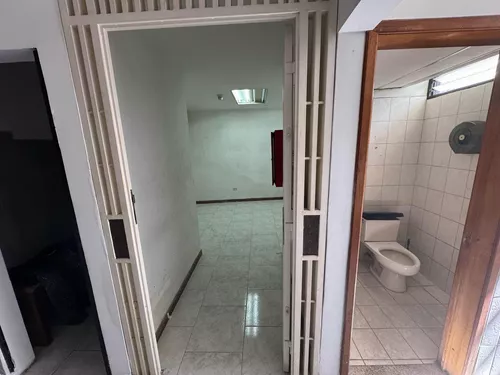Local Comercial A Pie De Calle