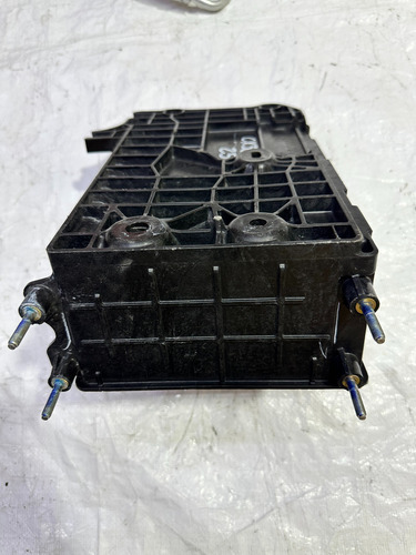 Base De Batería De Mazda Cx-30 2020 2021 022 2023 2024 (Usado)