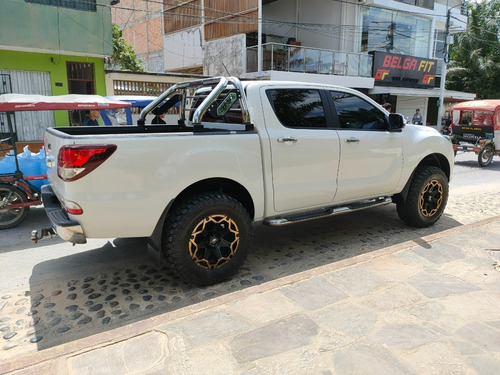 Imagen 9 de 15 de Mazda Bt-50 High