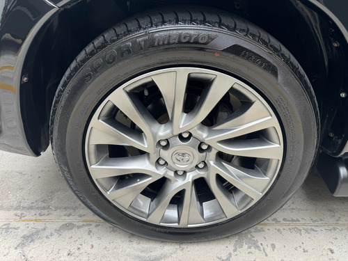 Toyota Hilux SW4 3.0 Srv 5l 4x4 Aut. 5p