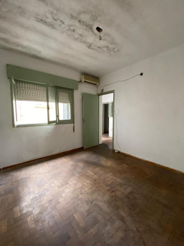 Departamento De Dos Dormitorios En Arroyito De Pasillo Terr