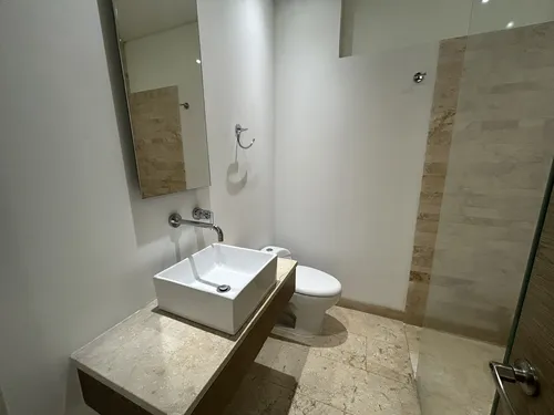 Apartamento En Arriendo Ubicado En El Poblado Sector Los Balsos (26986).