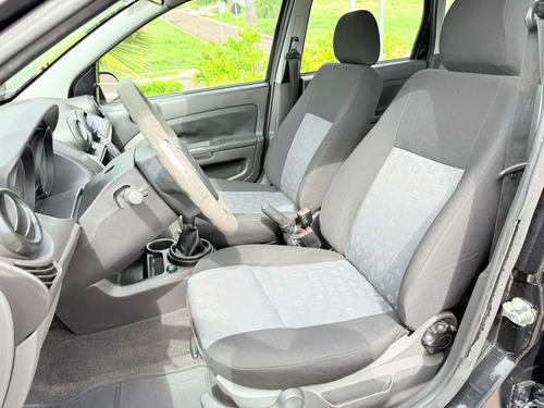 Ford Fiesta 1.6 16v Se Flex 5p