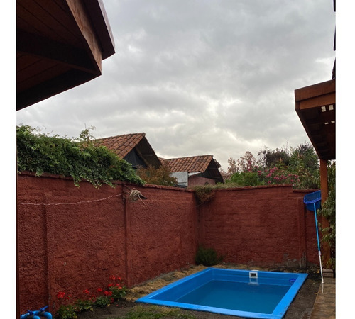 Casa Amplia Con Piscina. En Pasaje Cerrado. Peñalolen Nuevo