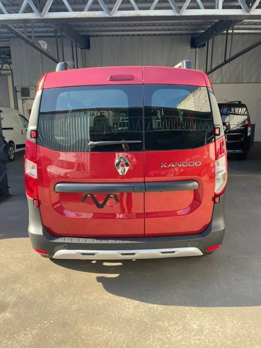 Imagen 6 de 17 de Renault Kangoo Stepway 5 Asientos (rr)